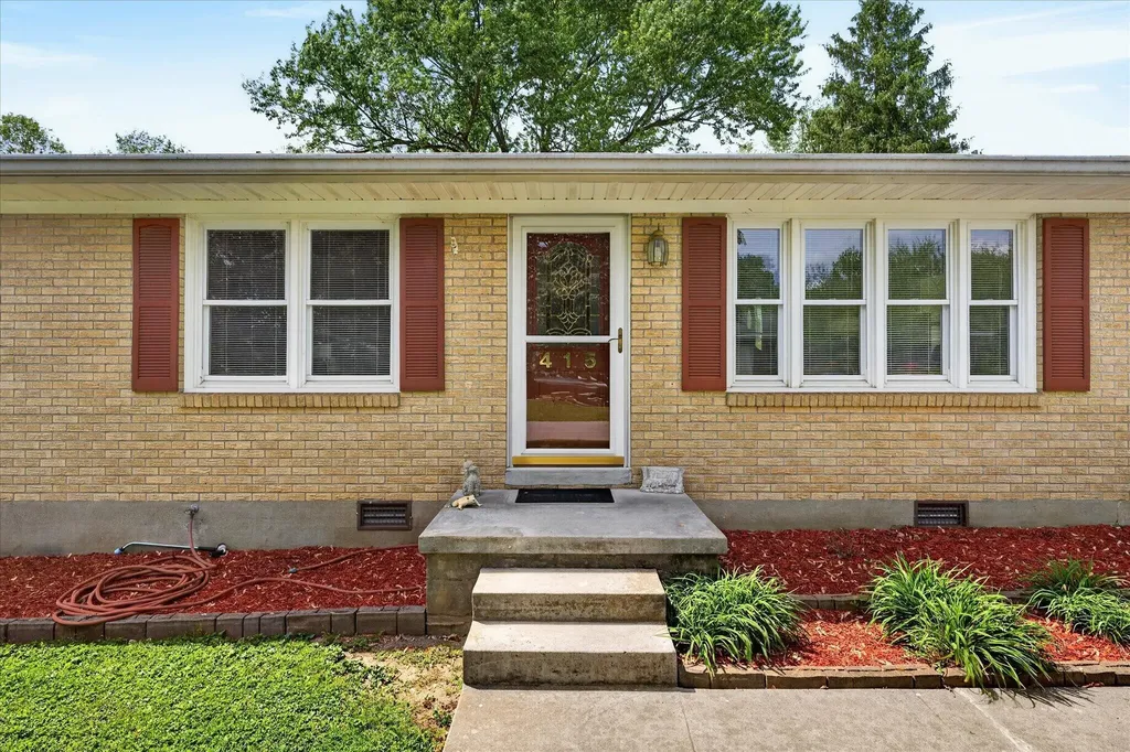 415 Elaine Drive Hopkinsville KY 42240