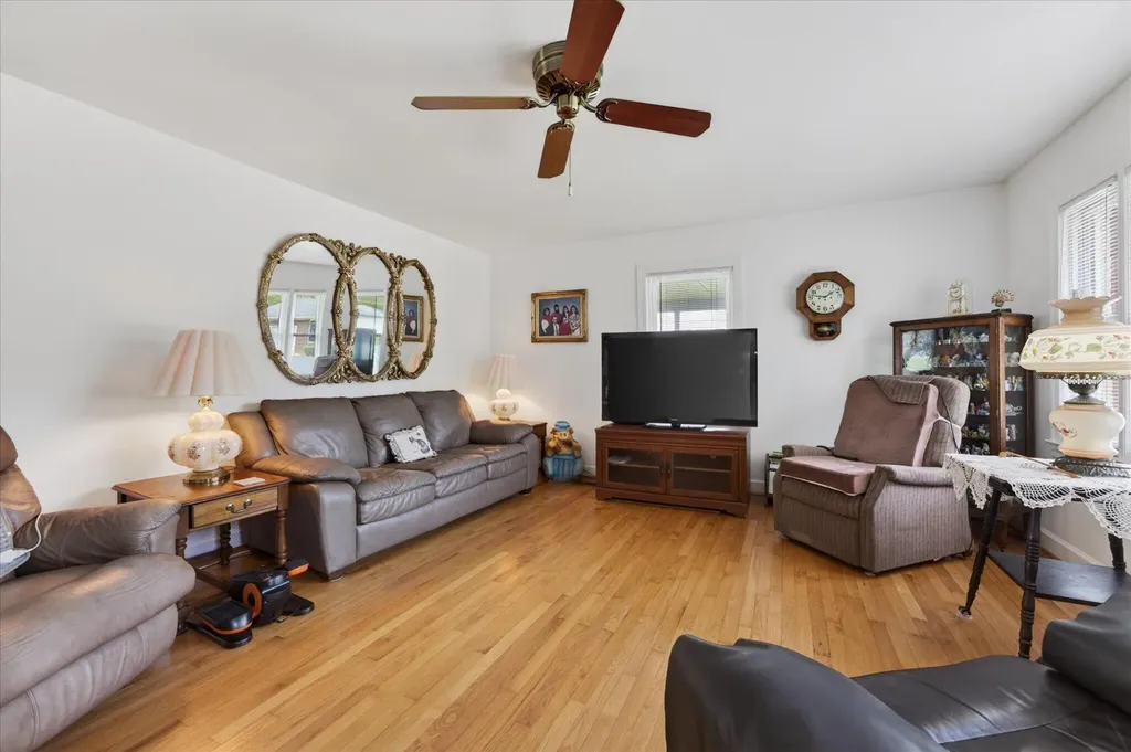 415 Elaine Drive Hopkinsville KY 42240
