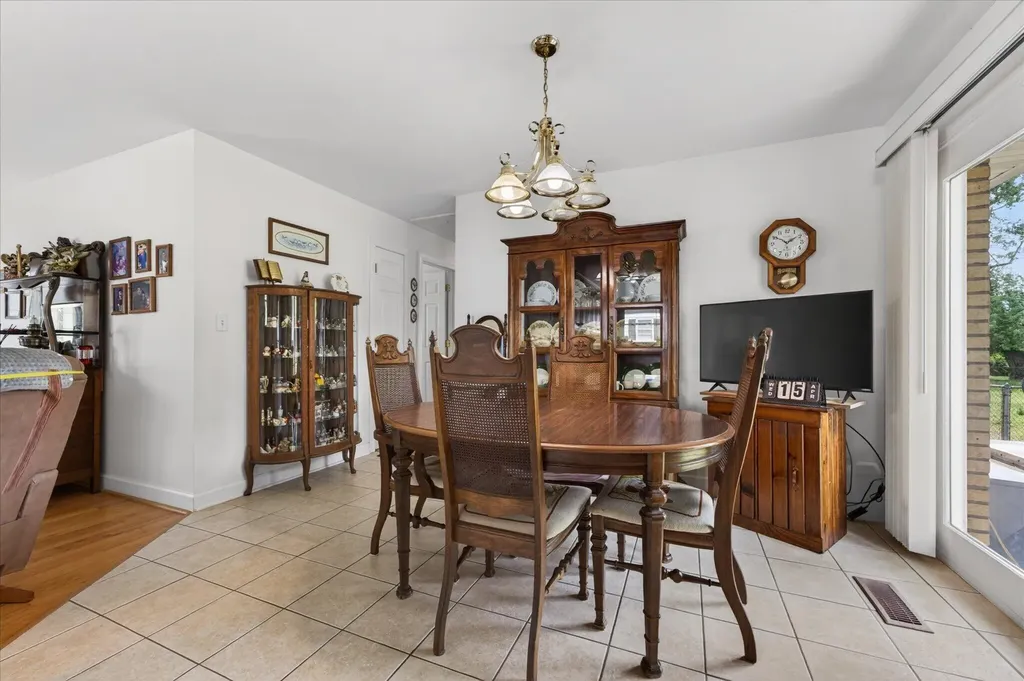 415 Elaine Drive Hopkinsville KY 42240