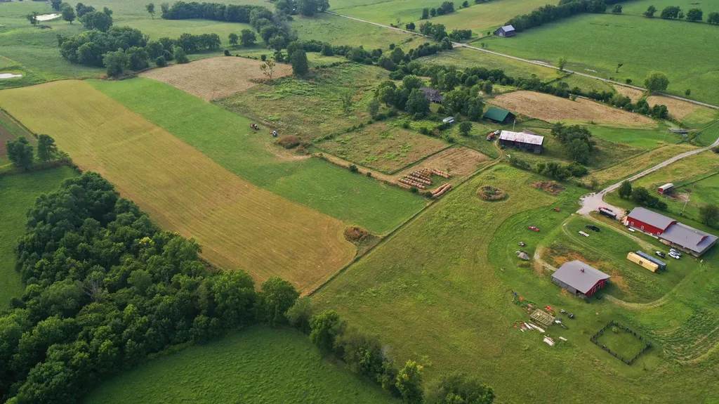 543 Silas Road Paris KY 40361