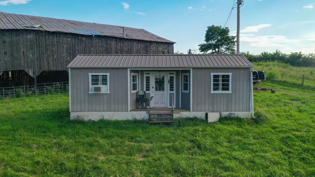 543 Silas Road Paris KY 40361