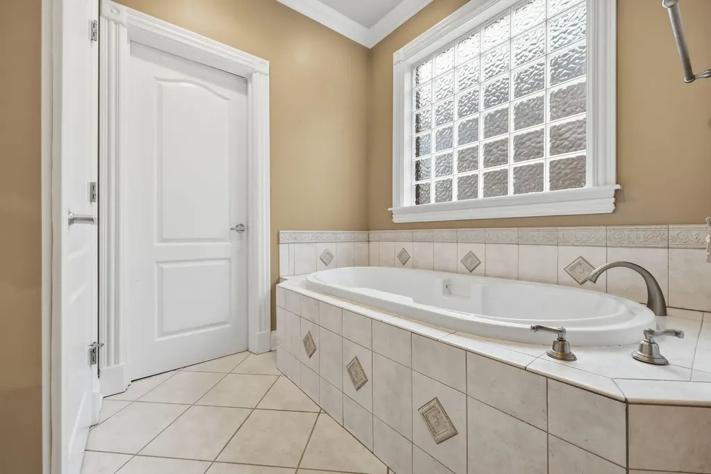 116 Kingston Drive Georgetown KY 40324