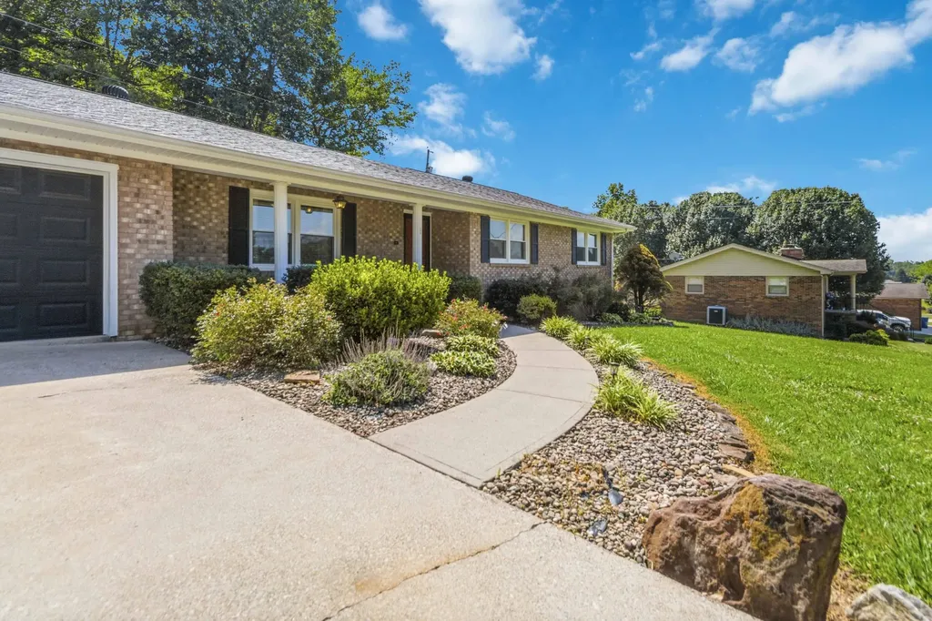 344 Meadow Brook Road Corbin KY 40701