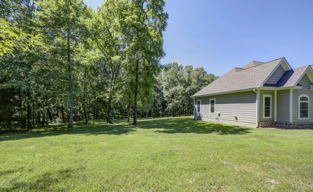 3276 Kirk Ridge Road Murray KY 42071