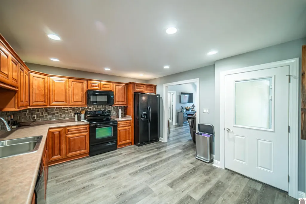 875 Mayfield Metropolis Road Paducah KY 42001
