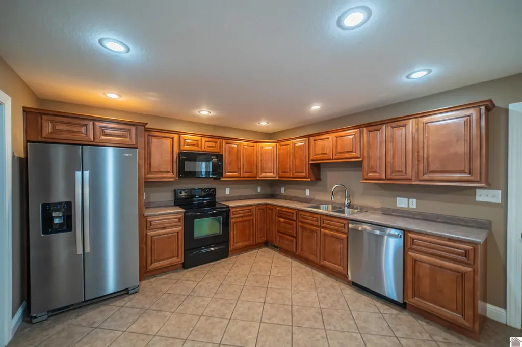875 Mayfield Metropolis Road Paducah KY 42001