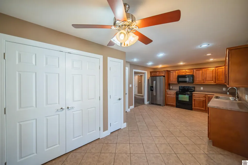 875 Mayfield Metropolis Road Paducah KY 42001
