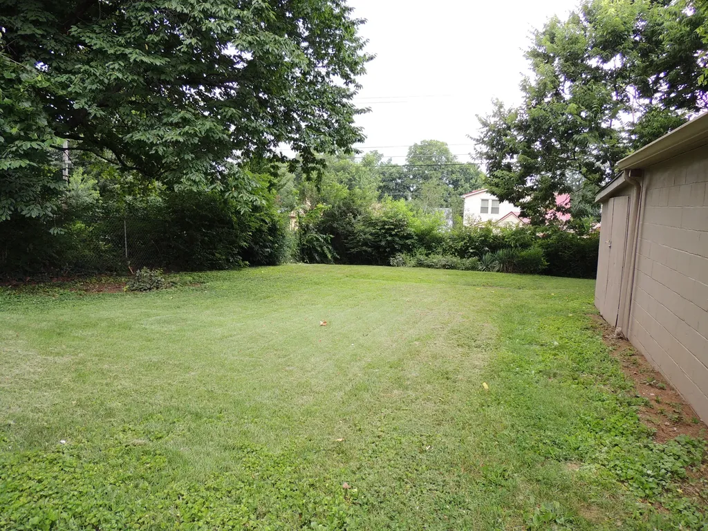 551 Saint Anthony Drive Lexington KY 40505