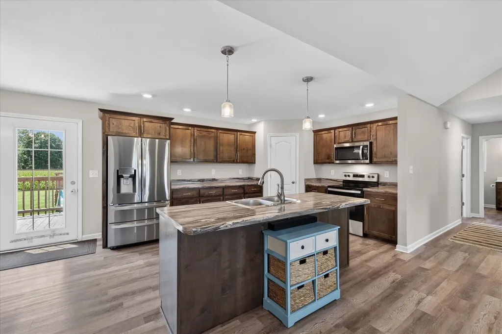 5817 Greenville Road Elkton KY 42220