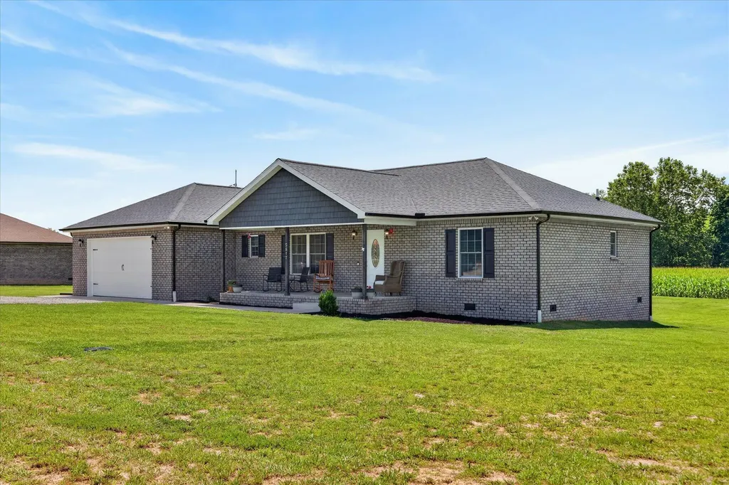 5817 Greenville Road Elkton KY 42220