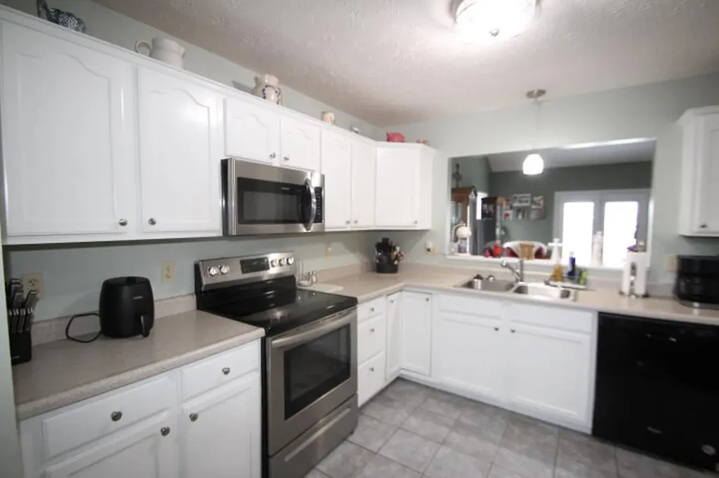 109 Yorkshire Drive Lawrenceburg KY 40342