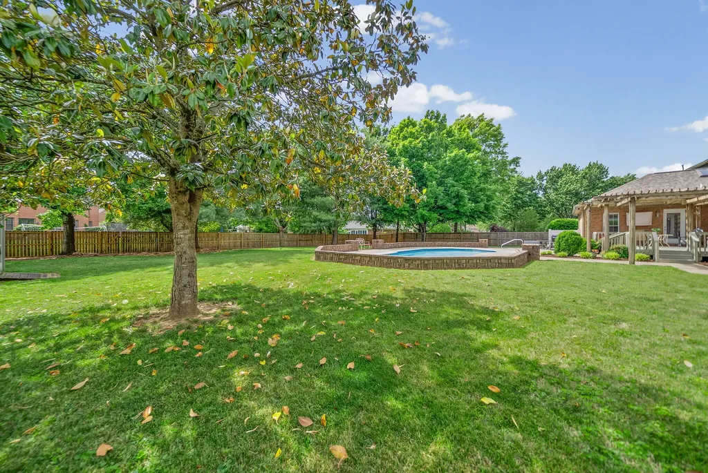 219 Fairfax Avenue Hopkinsville KY 42240