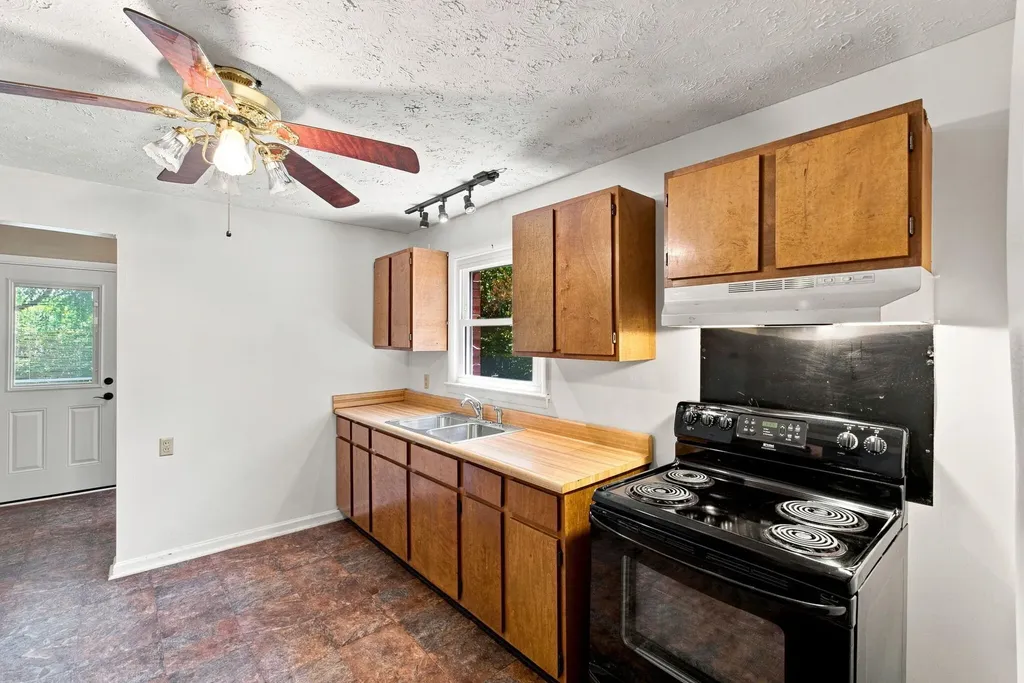 335 Sheridan Drive Lexington KY 40503