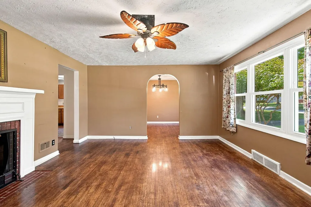335 Sheridan Drive Lexington KY 40503