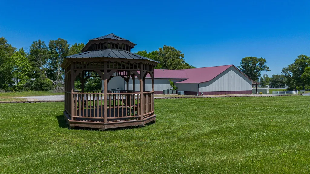 71 Commerce Drive Hickory KY 42051