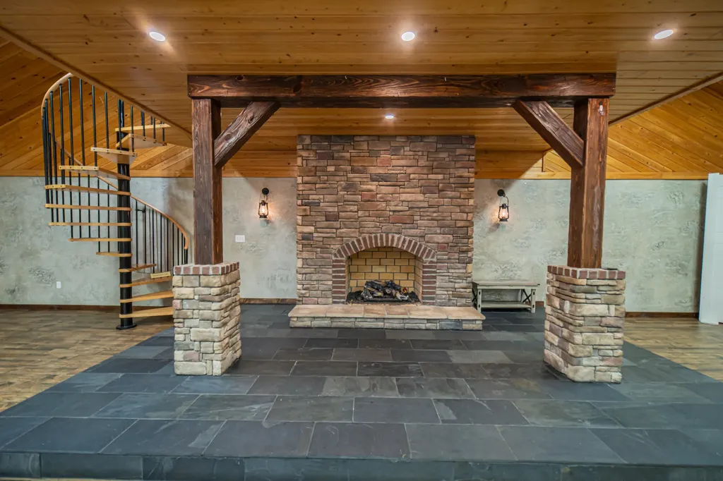 71 Commerce Drive Hickory KY 42051