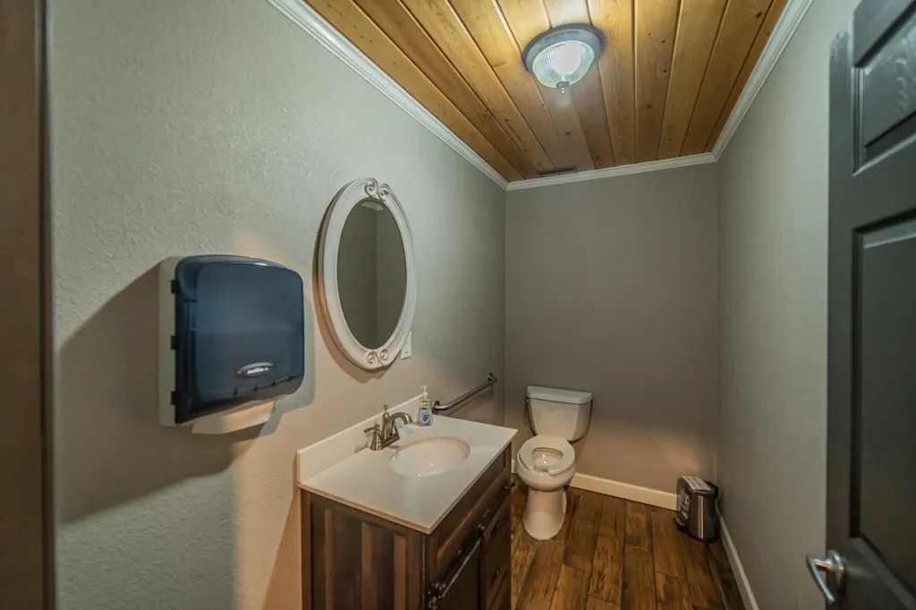 71 Commerce Drive Hickory KY 42051