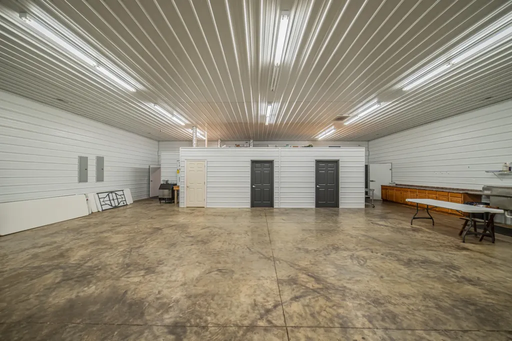 71 Commerce Drive Hickory KY 42051