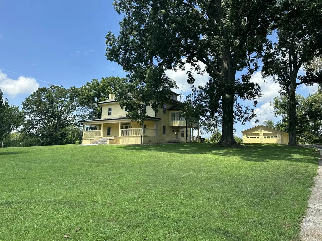 427 E Market Street Princeton KY 42445