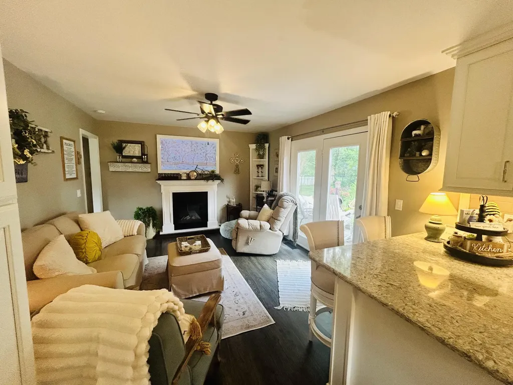 1608 Magnolia Drive Murray KY 42071