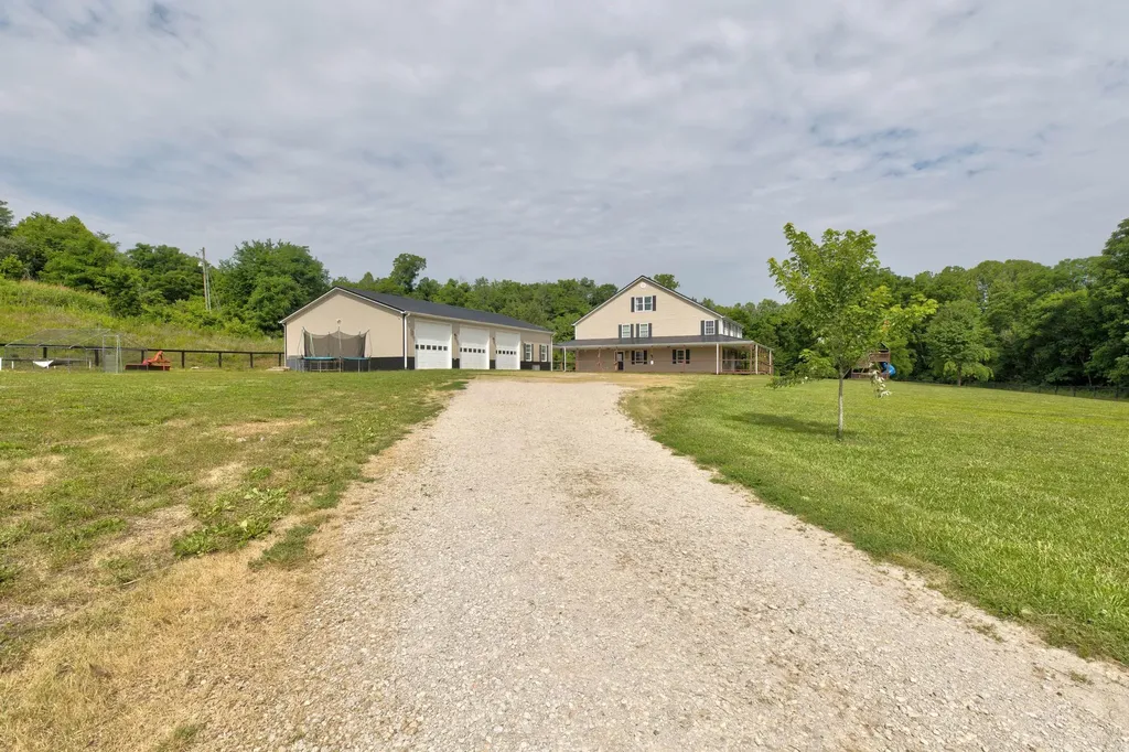 354 Covered Bridge Road Wallingford KY 41093
