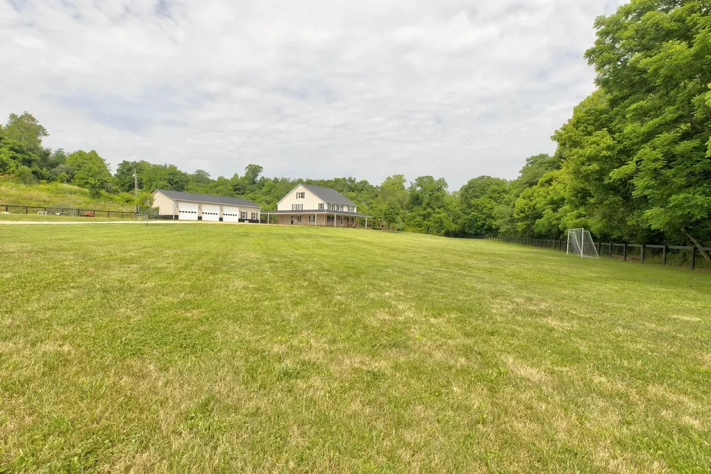 354 Covered Bridge Road Wallingford KY 41093