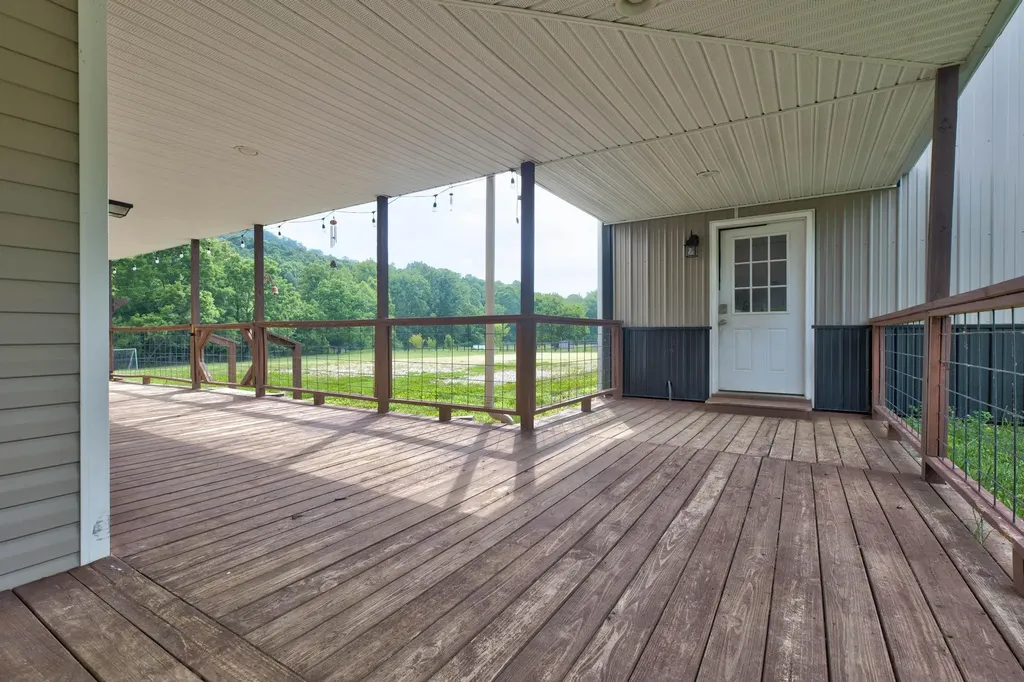354 Covered Bridge Road Wallingford KY 41093