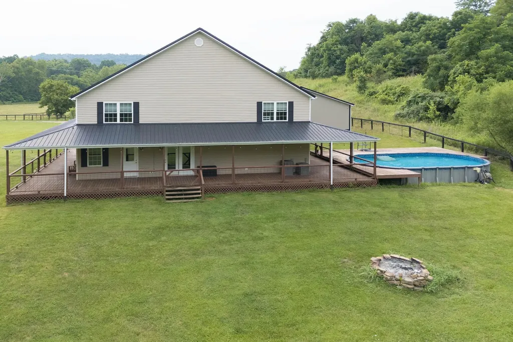 354 Covered Bridge Road Wallingford KY 41093