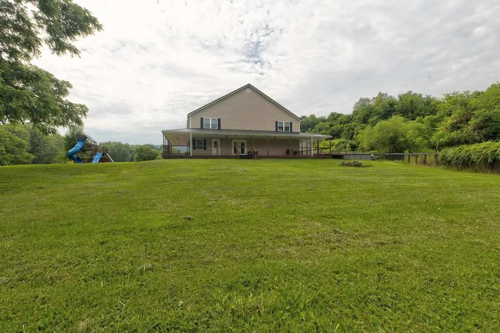 354 Covered Bridge Road Wallingford KY 41093