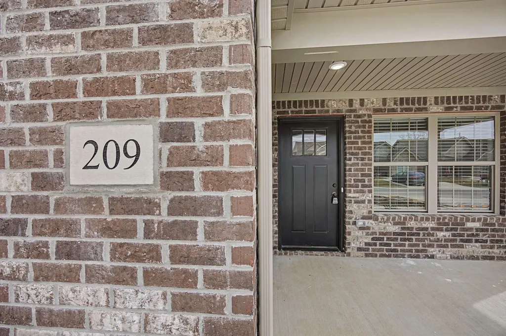 209 Harvest Park Drive Berea KY 40403
