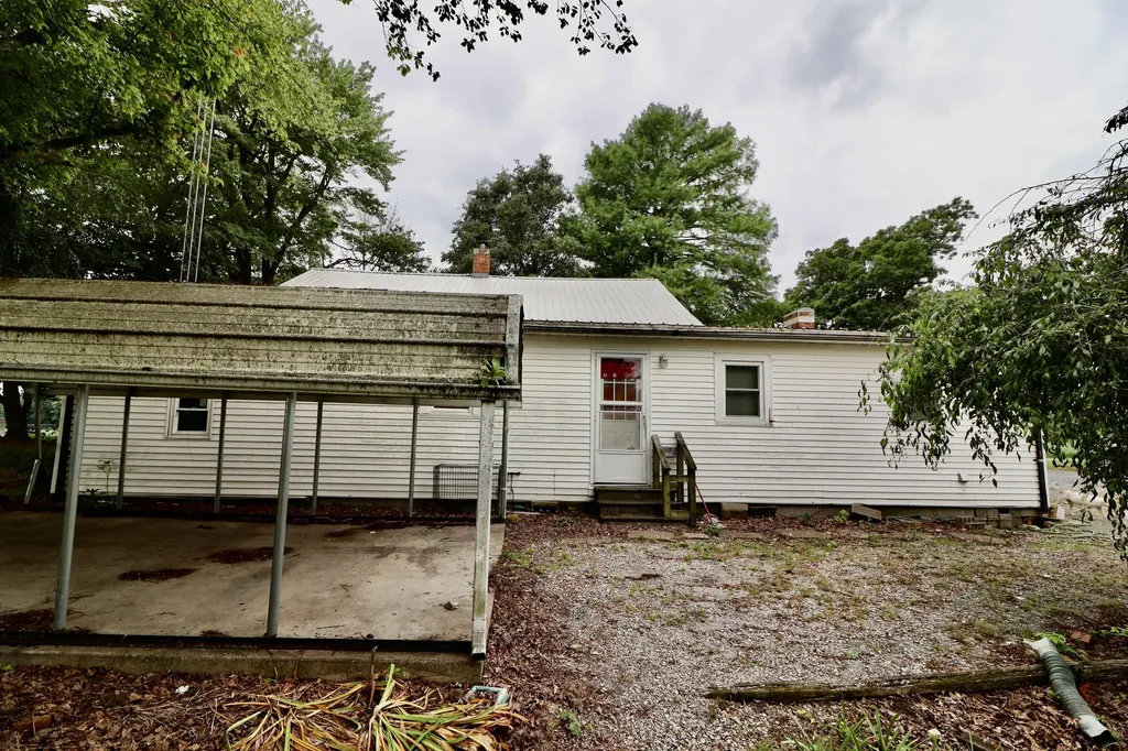 1282 Cherokee Trail Murray KY 42071