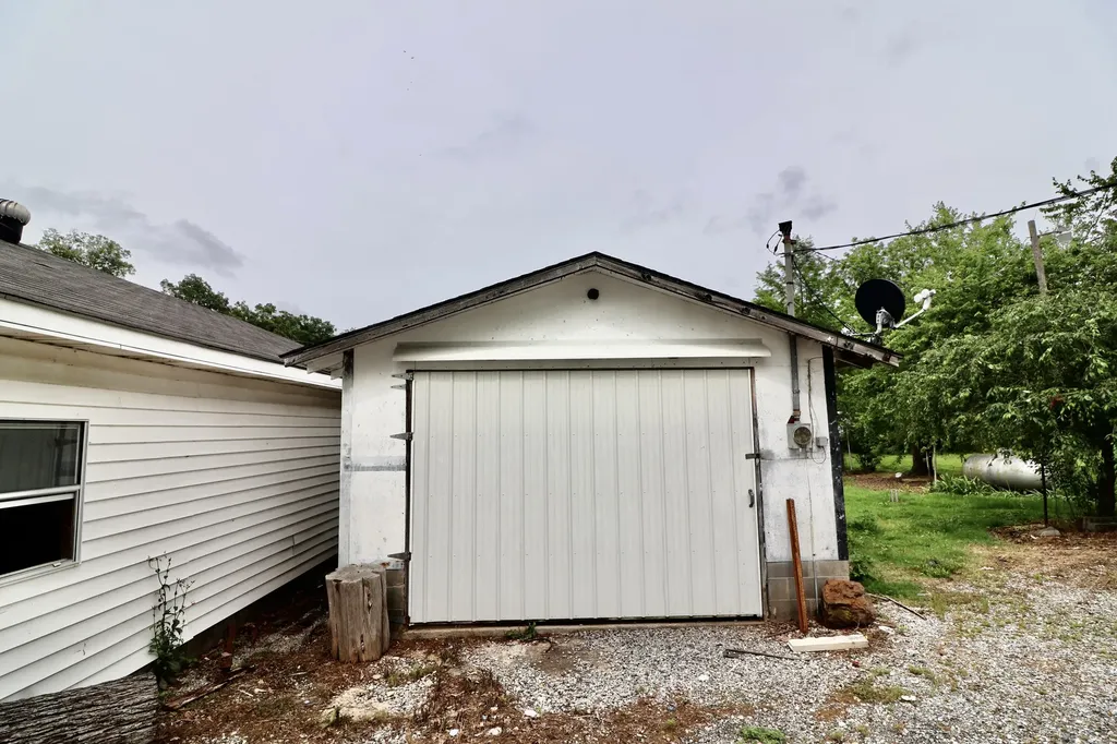 1282 Cherokee Trail Murray KY 42071
