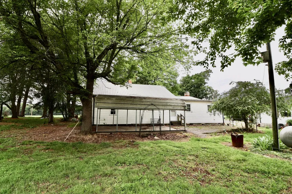 1282 Cherokee Trail Murray KY 42071