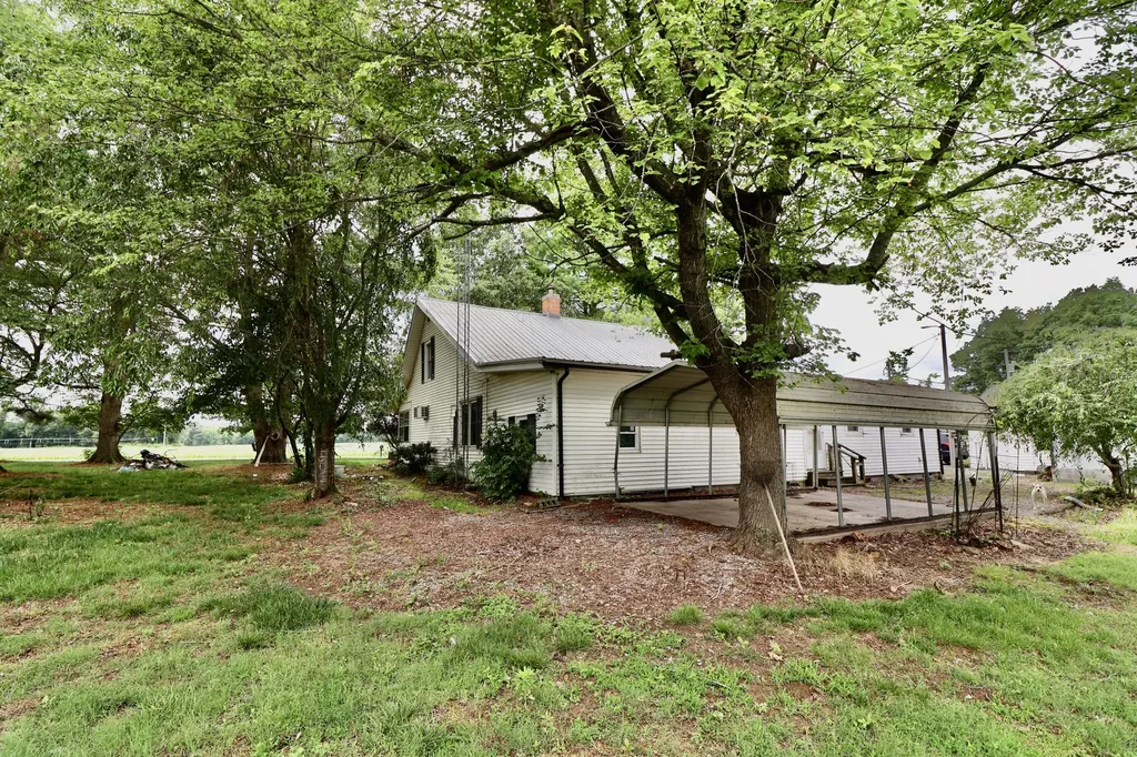 1282 Cherokee Trail Murray KY 42071