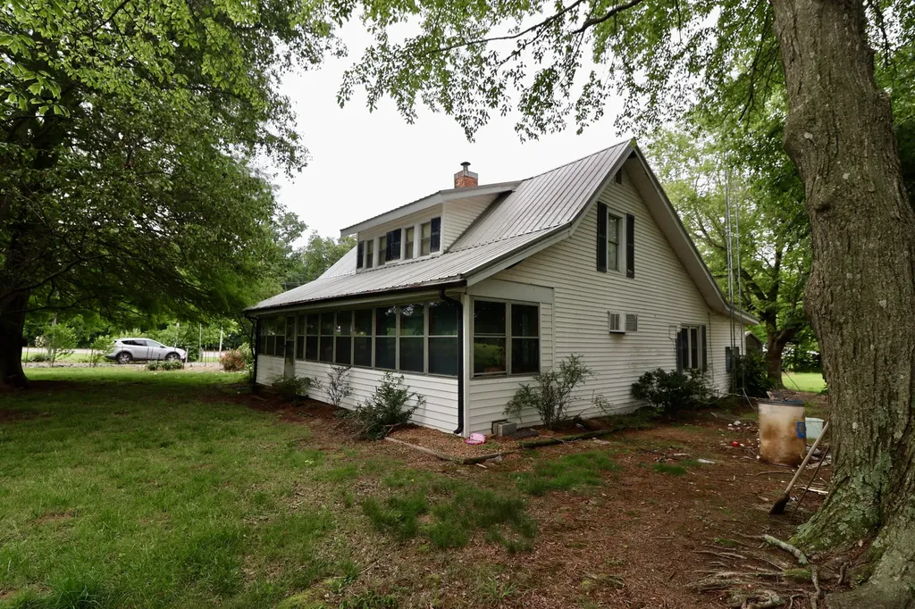 1282 Cherokee Trail Murray KY 42071