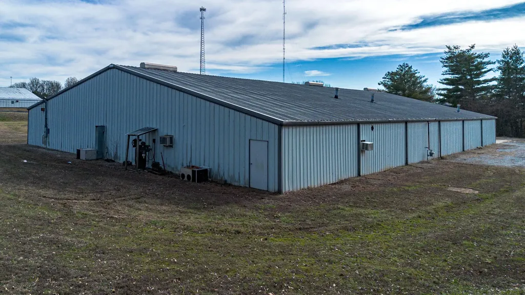 280 Luisa Lane Mayfield KY 42066