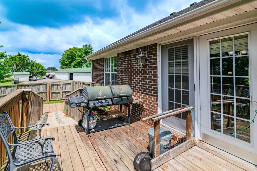 526 General Cruft Drive Richmond KY 40475