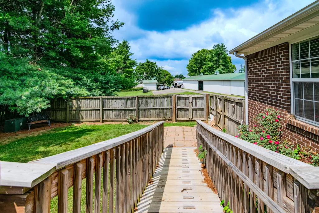 526 General Cruft Drive Richmond KY 40475