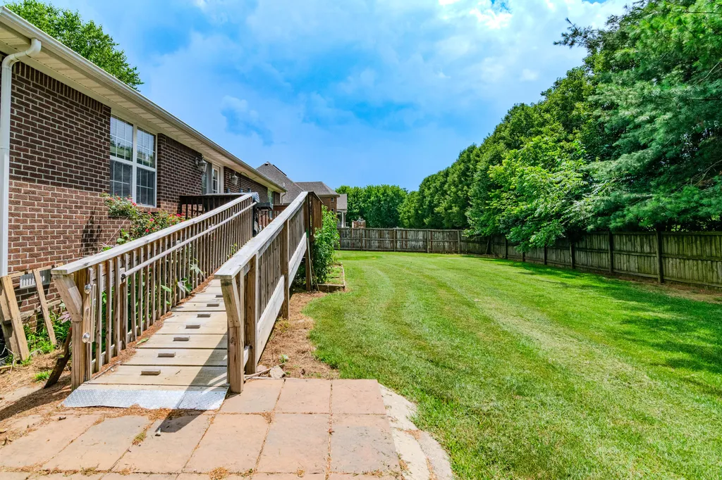 526 General Cruft Drive Richmond KY 40475