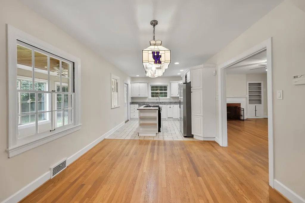 129 Barberry Lane Lexington KY 40503