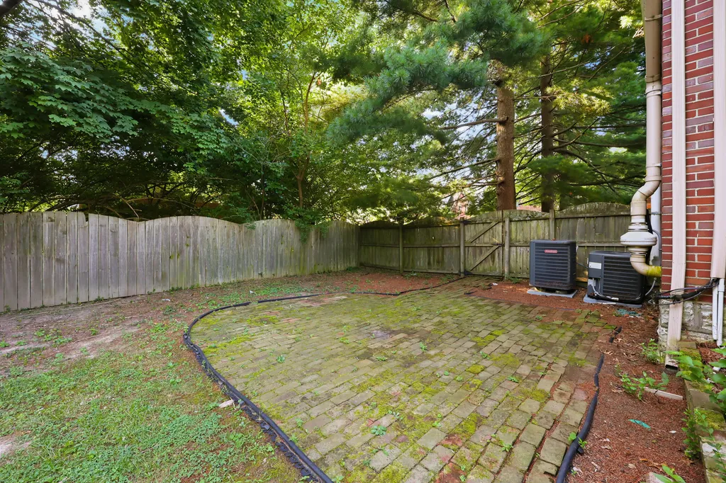 129 Barberry Lane Lexington KY 40503