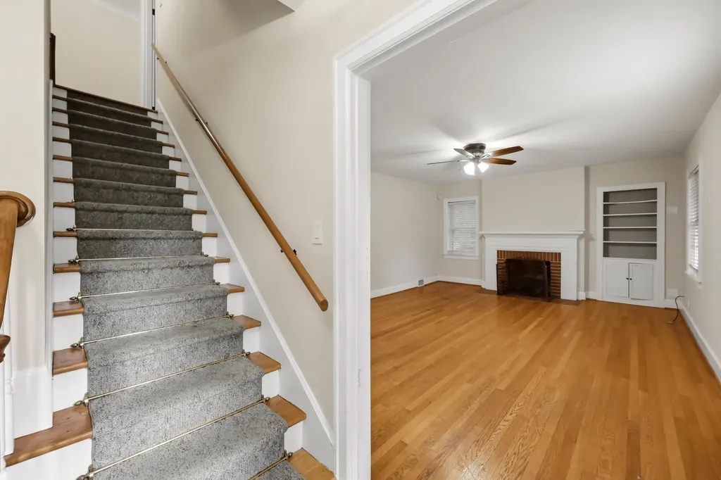 129 Barberry Lane Lexington KY 40503