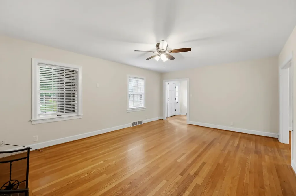 129 Barberry Lane Lexington KY 40503