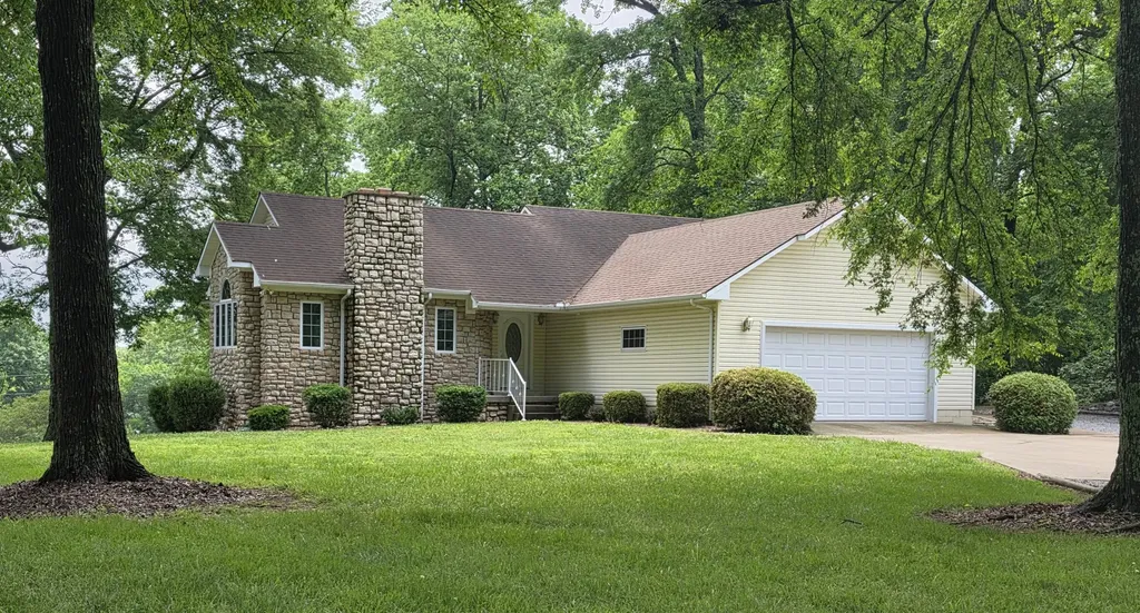 85 Boone Drive Cadiz KY 42211