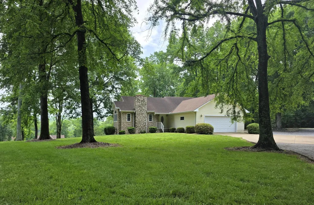 85 Boone Drive Cadiz KY 42211