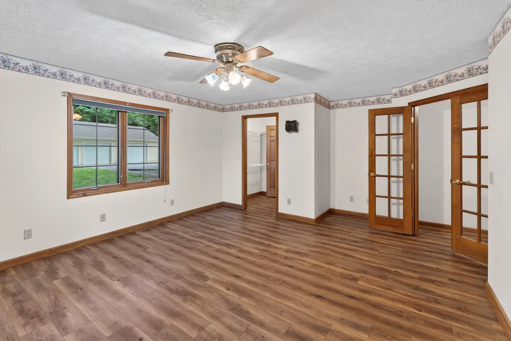 85 Boone Drive Cadiz KY 42211