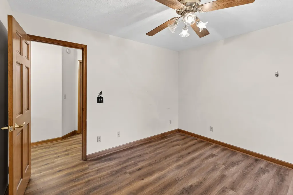 85 Boone Drive Cadiz KY 42211