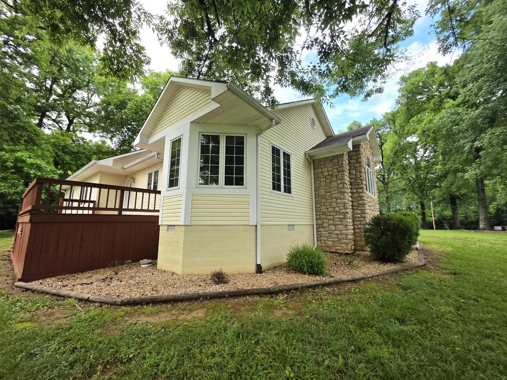 85 Boone Drive Cadiz KY 42211