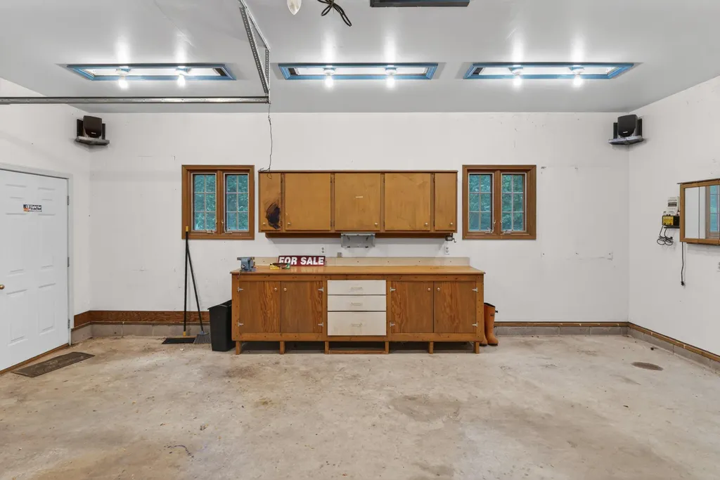 85 Boone Drive Cadiz KY 42211