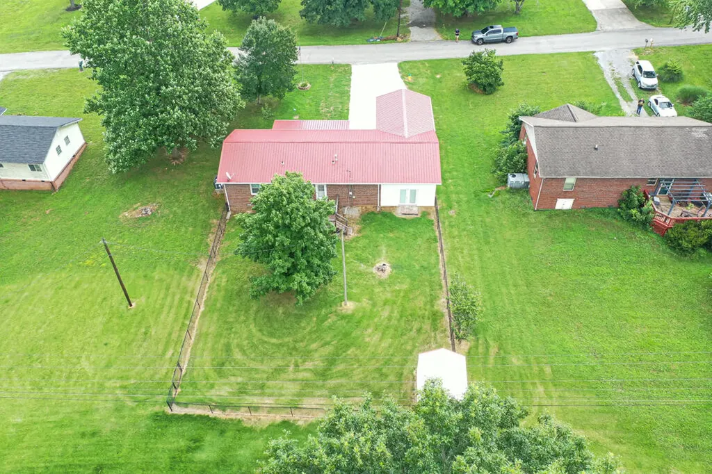 145 Wharton Road Cadiz KY 42211